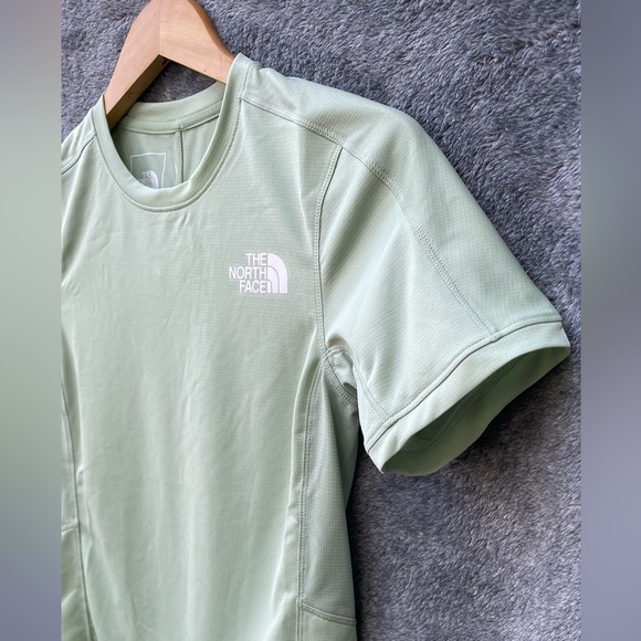The North Face Women’s Sunriser Short-Sleeve T-Shirt - Misty Sage - Picture 3 of 7